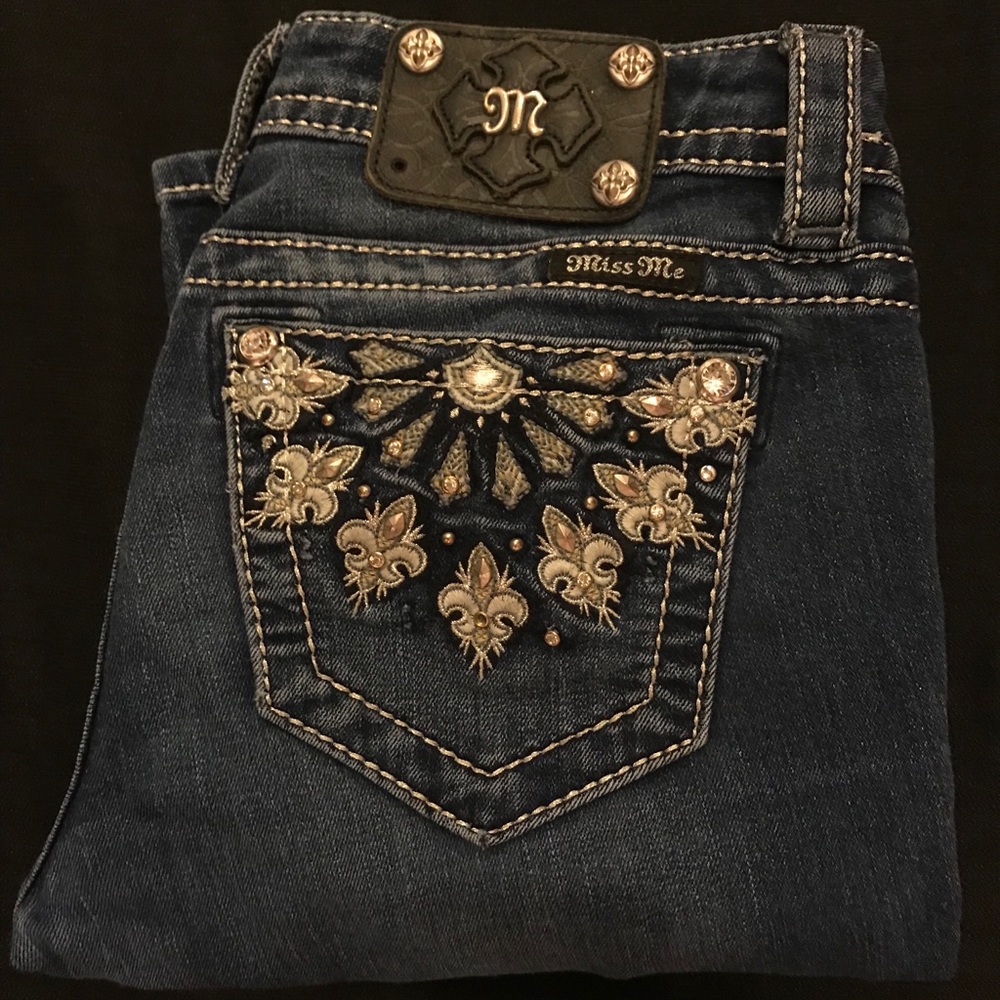 Miss Me Skinny Jeans Size 26 used